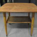 606 8277 LAMP TABLE